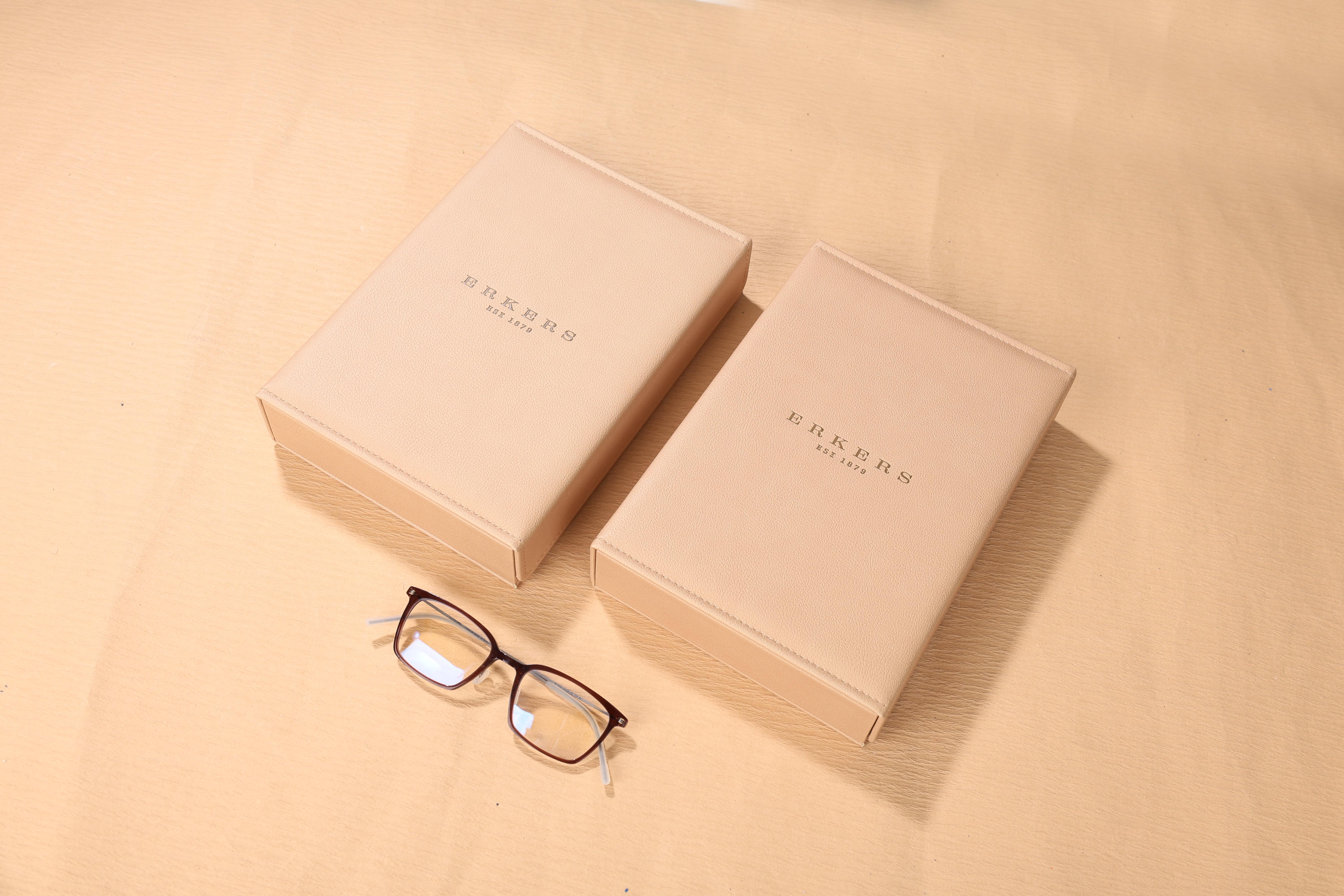 a-p-display-box