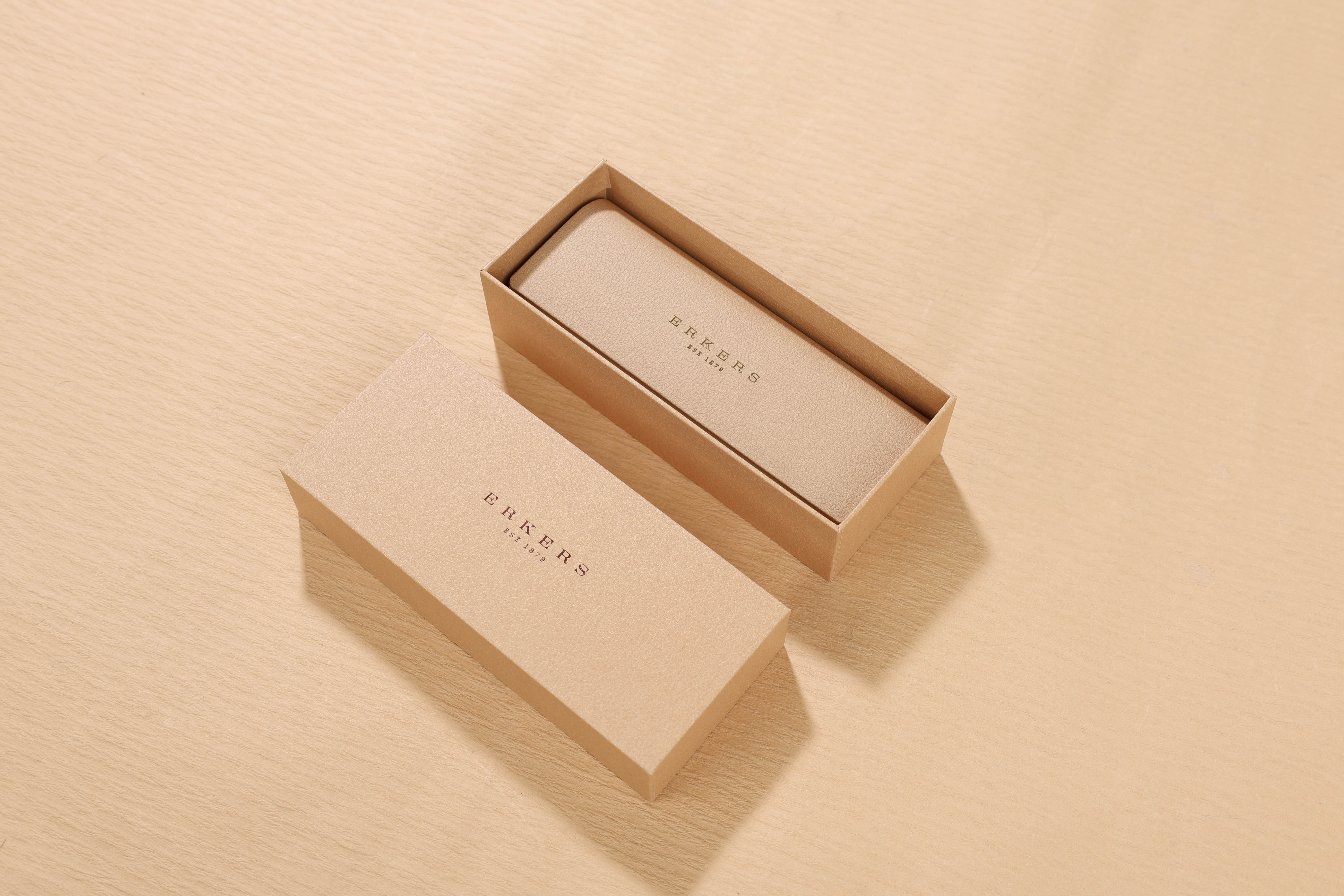 essential-case